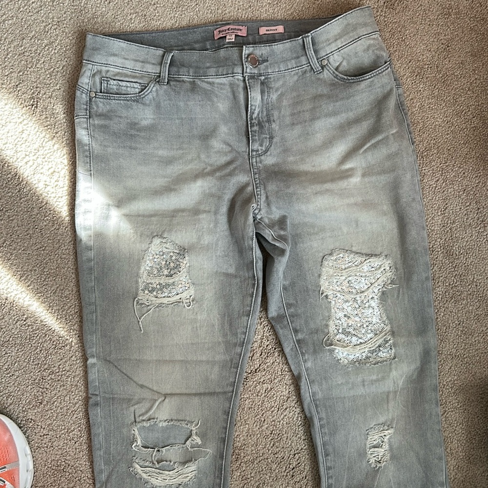 Juicy Couture distressed gray jeans with sequin inserts. Skinny size 12.